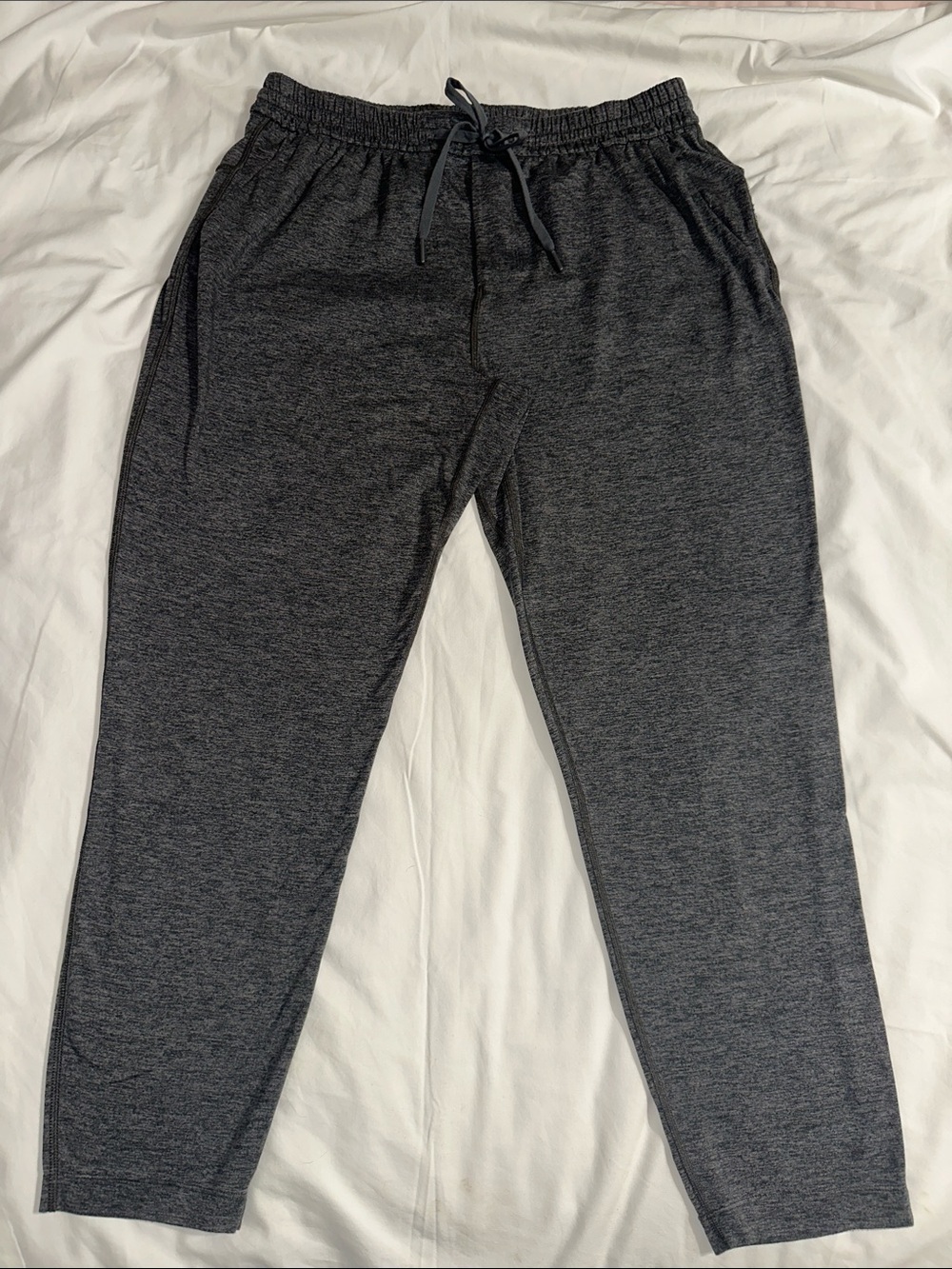 Lululemon Men's Charcoal Grey Joggers Super soft - XL